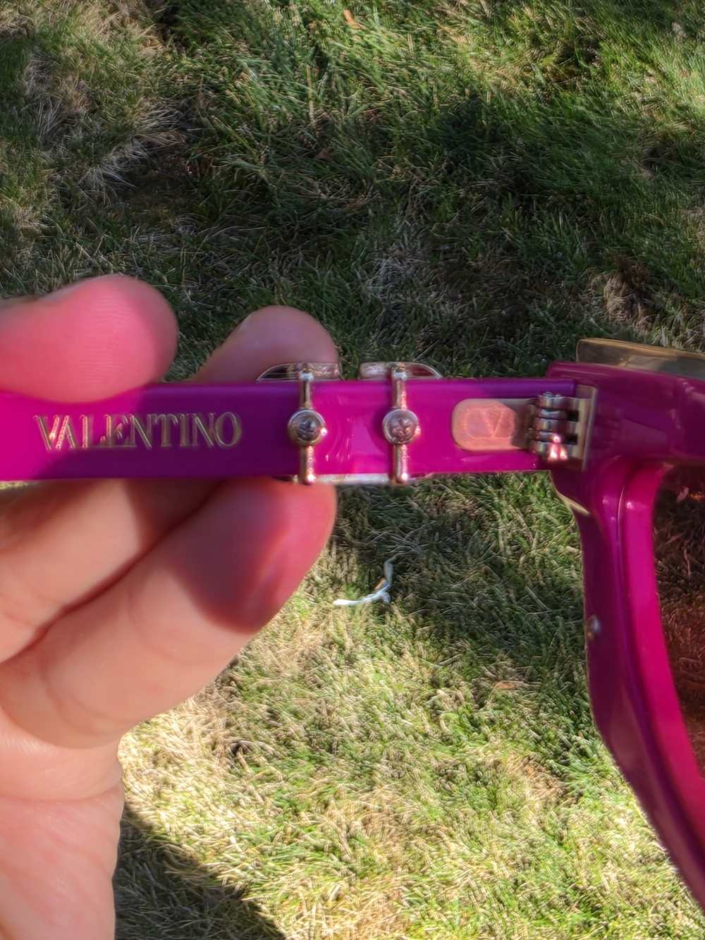 Valentino 55mm V-Goldcut I Cat-Eye Sunglasses in Pink - Picture 4 of 9